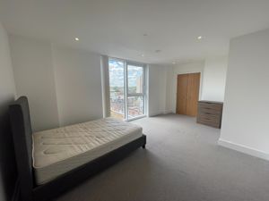 Photo 25- click for photo gallery